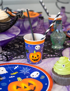 Veselă de unică folosință și reutilizabilă pentru Halloween