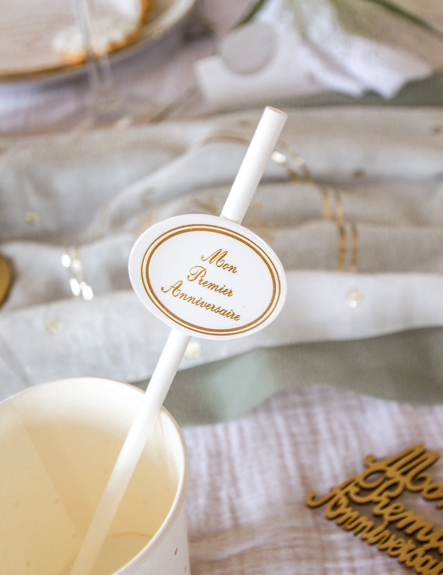 12 paie medalion albe și aurii pentru prima mea aniversare 19 cm