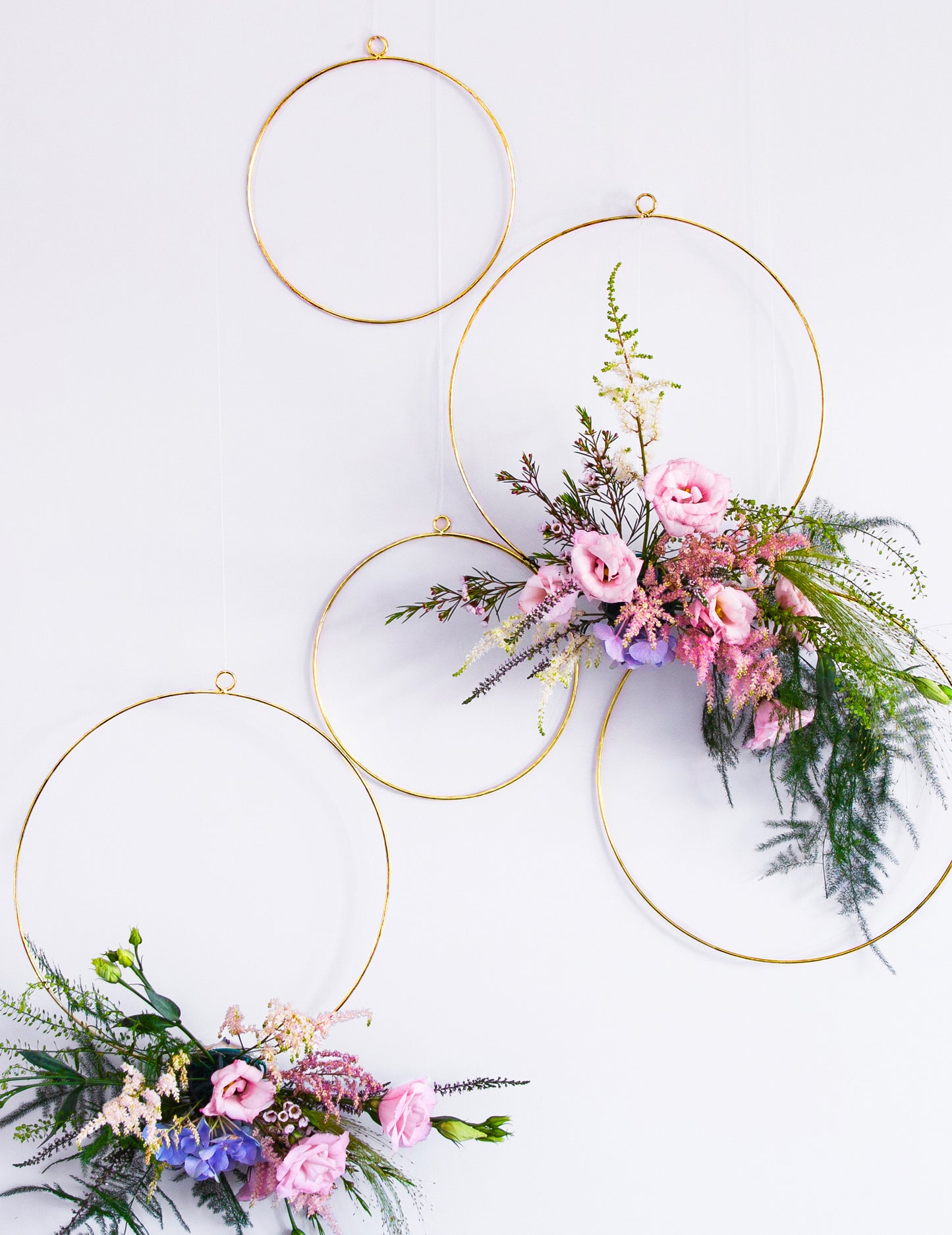 2 cercuri aurii, 20 și 28 cm coroane metalice