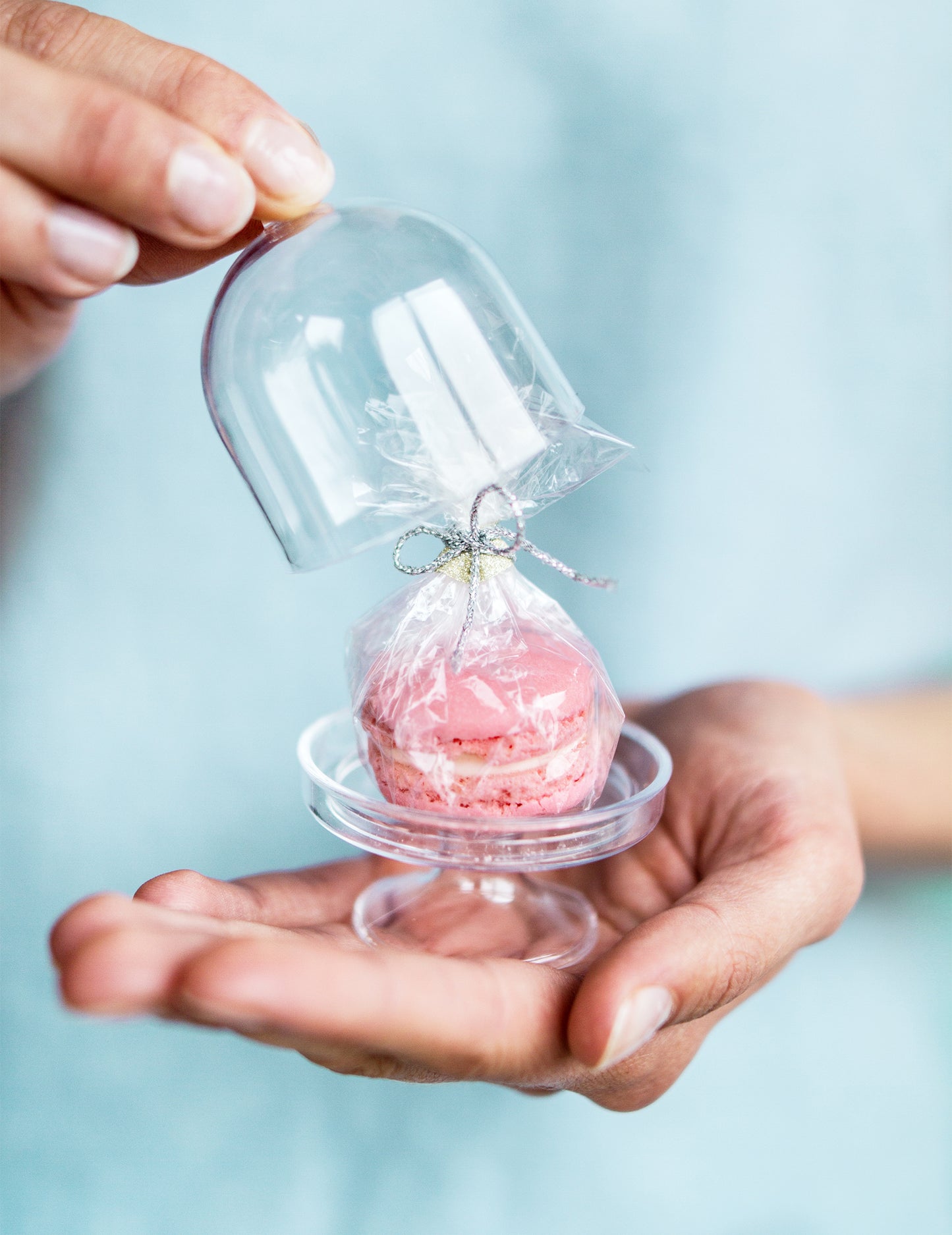 3 clopoței mici din plastic transparent 7,5 x 5,5 cm pentru migdale zaharite