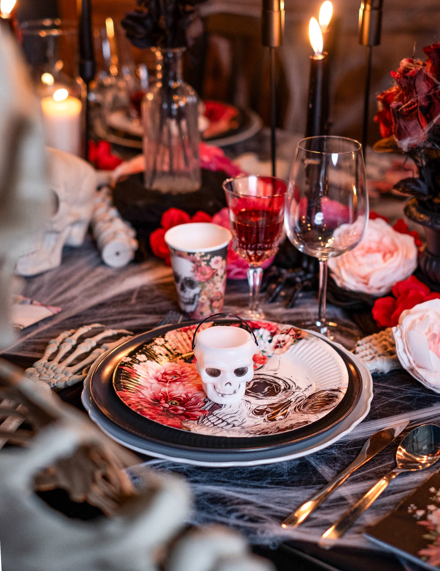 6 mini găleți de craniu de Halloween