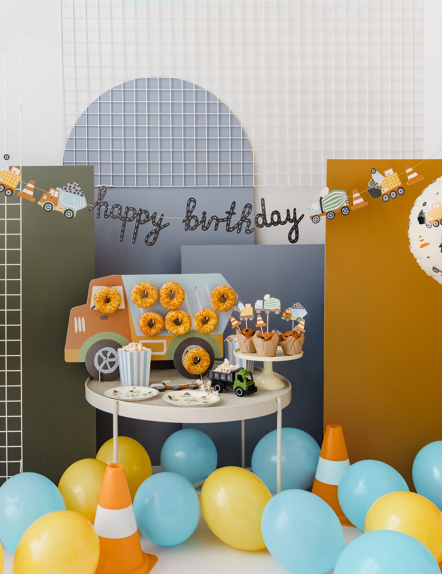 6 vârfuri și conuri de site 4 - 7 cm