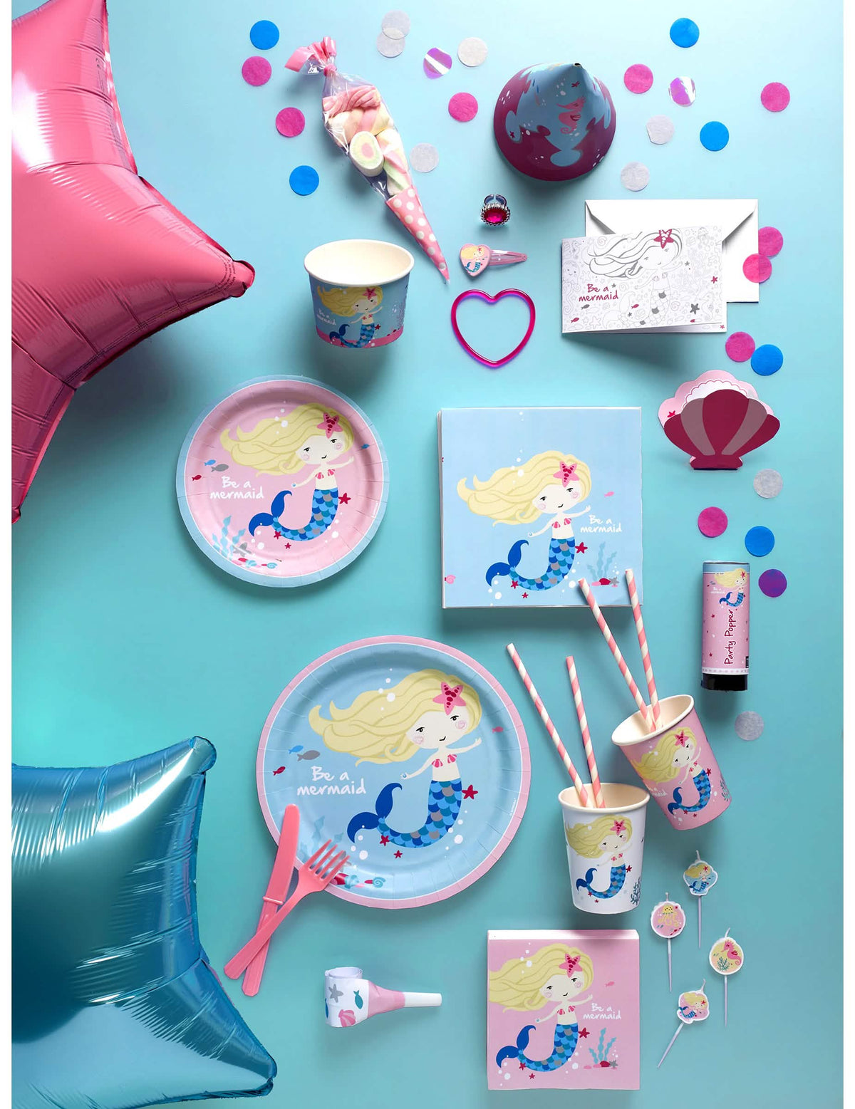 Privire de ansamblu cu decorațiuni de masă pentru cartonașe de loc sirene scoică