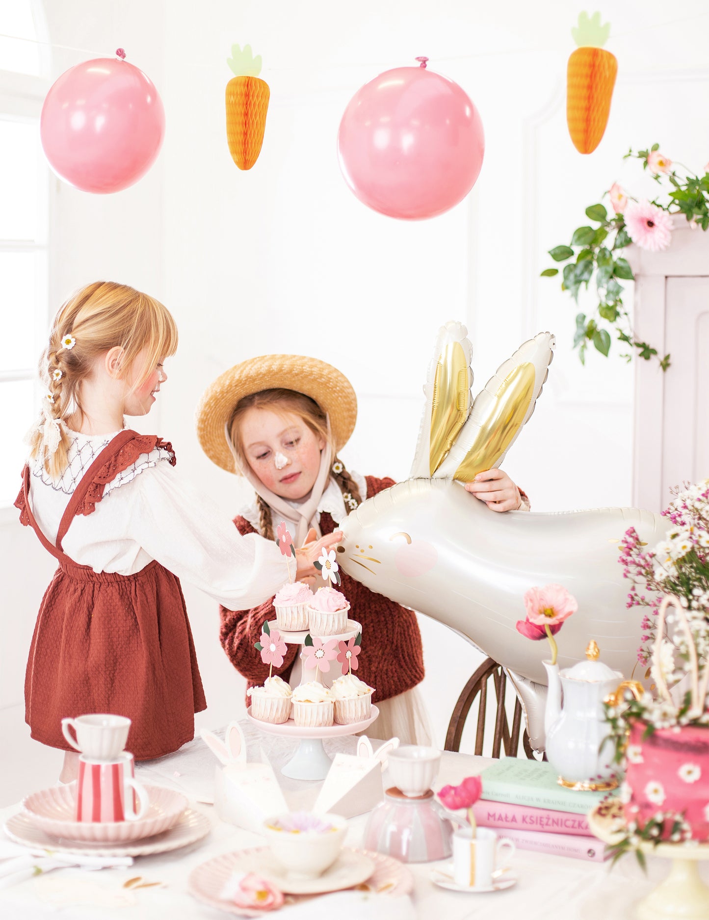 Balon din aluminiu iepure alb și auriu 70 x 72 cm