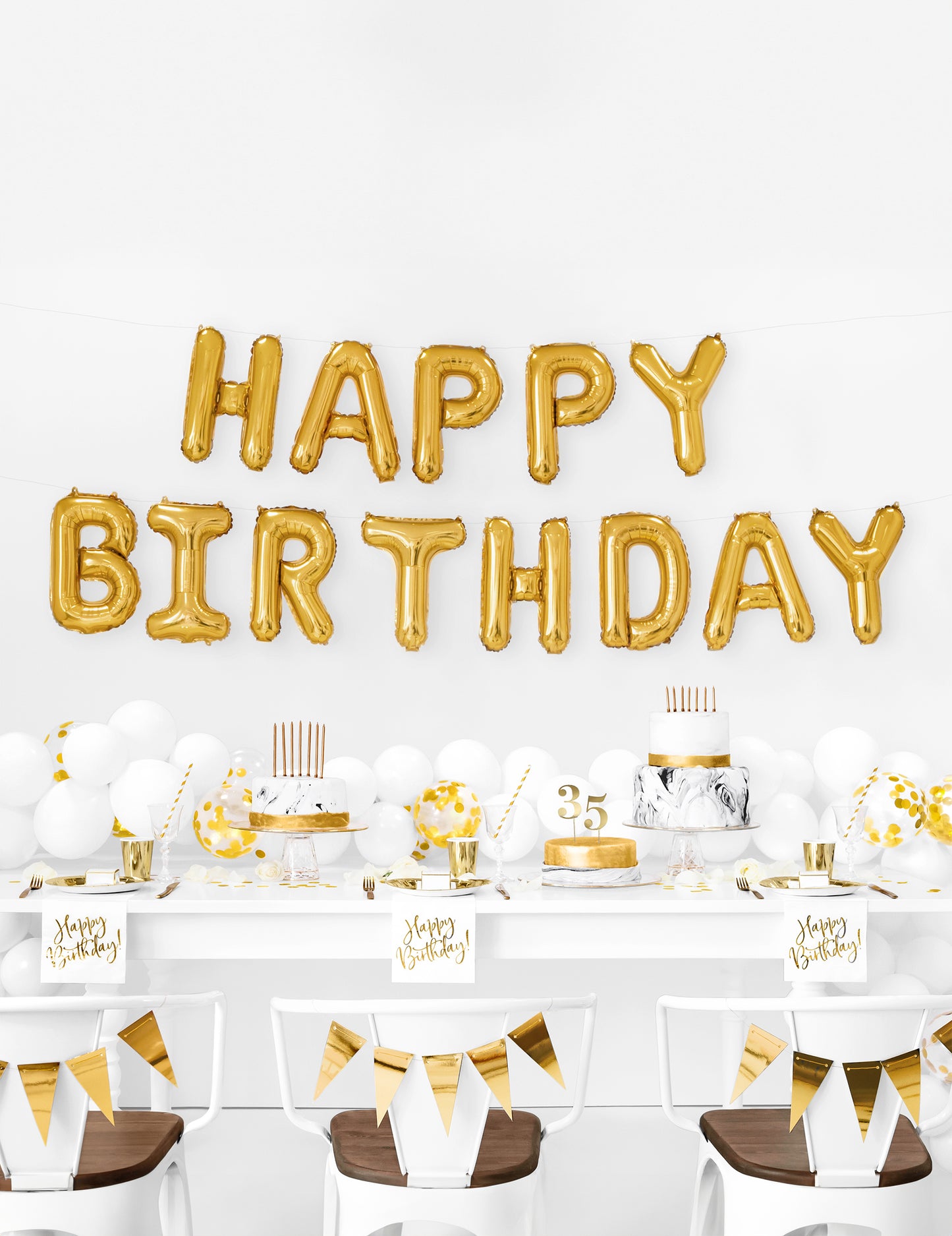 Baloane folie aurii cu textul "La mulți ani" 35 cm într-o ghirlandă