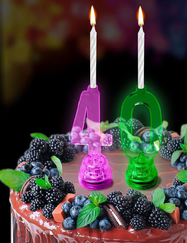 Mise en situation sur un gâteau de la bougie lumineuse LED chiffre 4