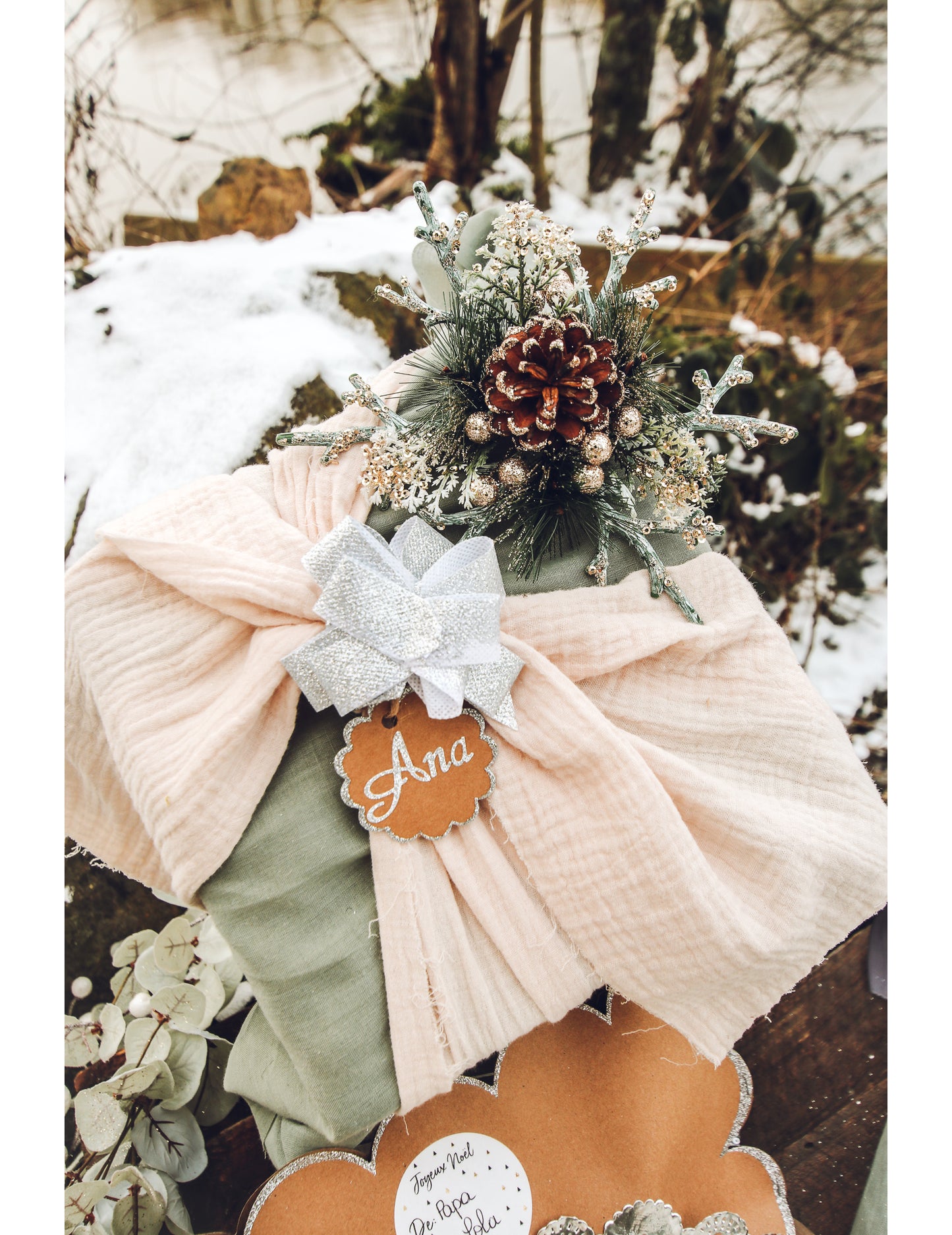 Centru de masă natural cu fulgi de nea și sclipici de șampanie, 19,5 cm