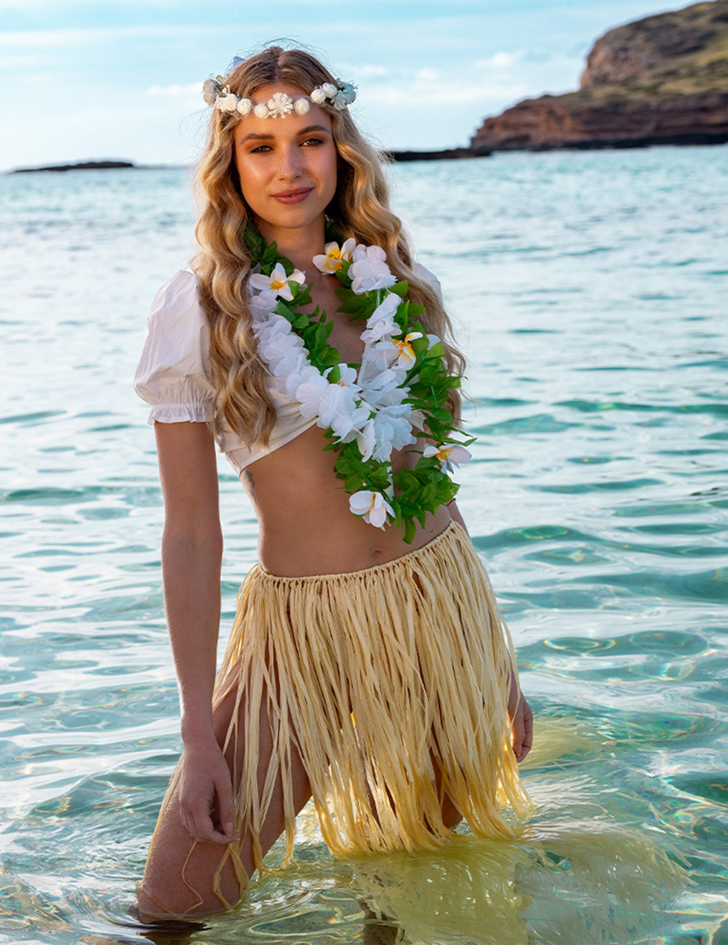 Colier de flori albe și adulte albe