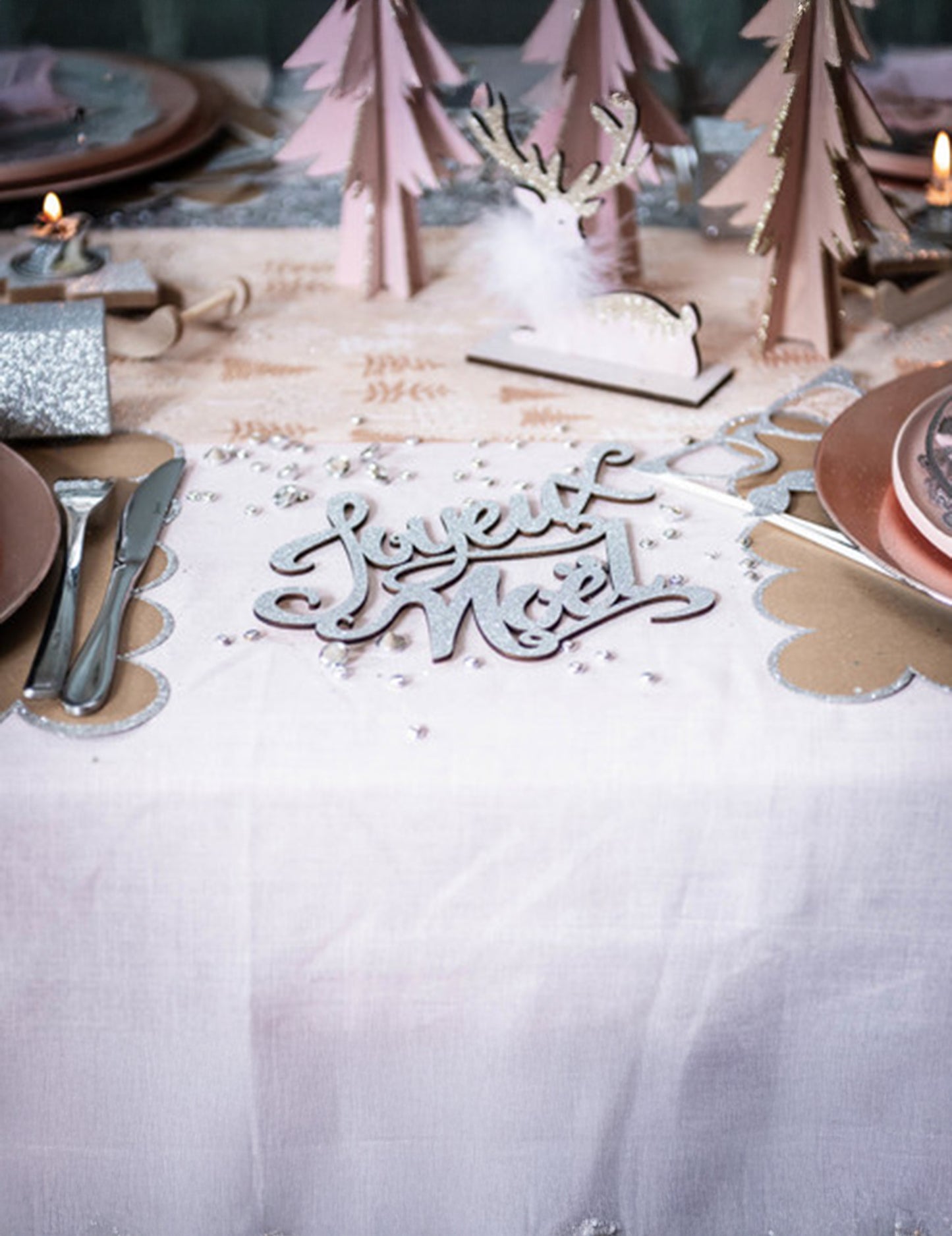 Decorațiune de masă din lemn, Crăciun Fericit, sclipici argintiu, 19 x 20 cm inscripție festivă