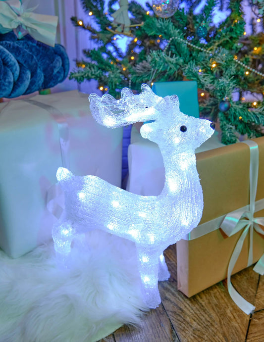 Vue de profil de la décoration lumineuse renne
