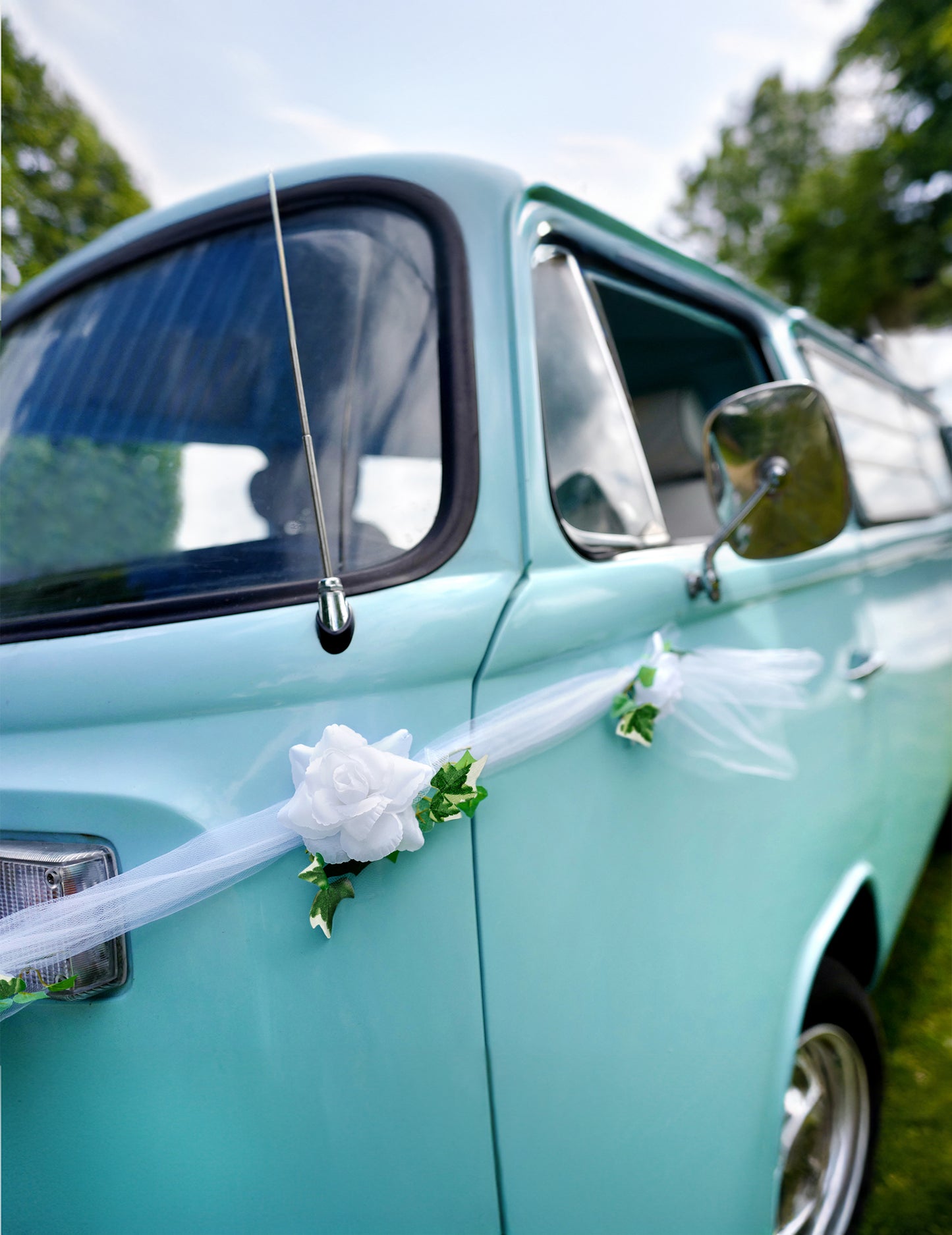 Decorațiune auto din tul și trandafir alb, 1,7 m