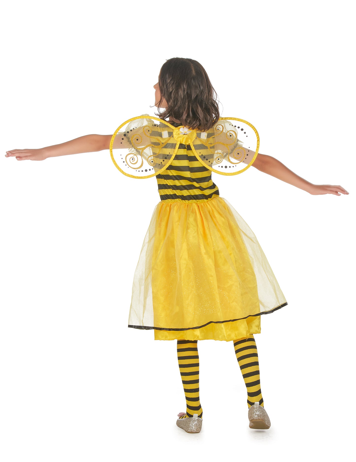 Tutu Bee deghizează cu aripi de fete