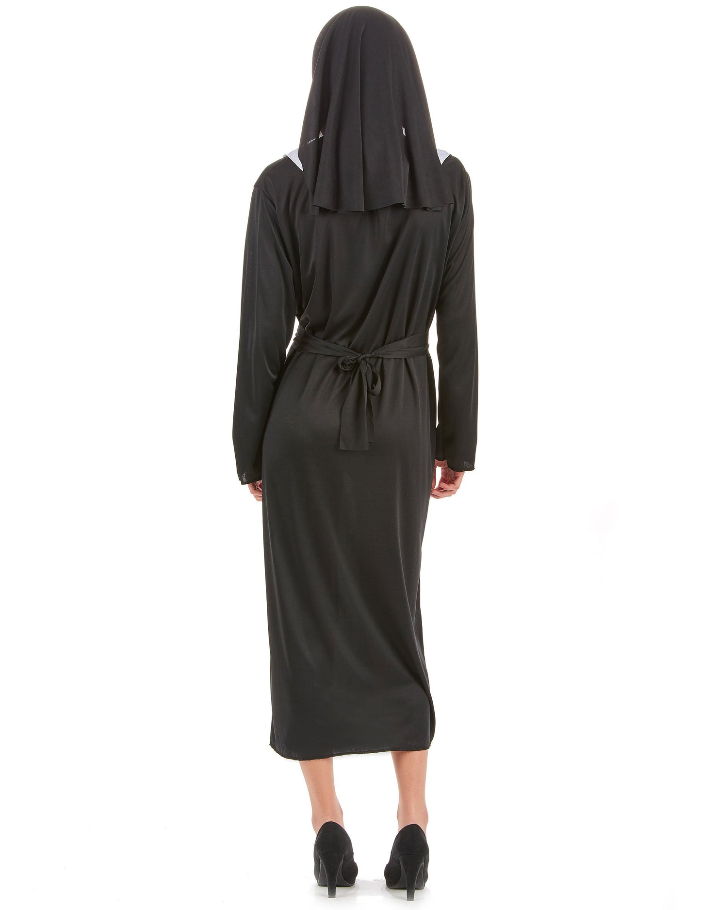 Femeia sora bonne deghizată