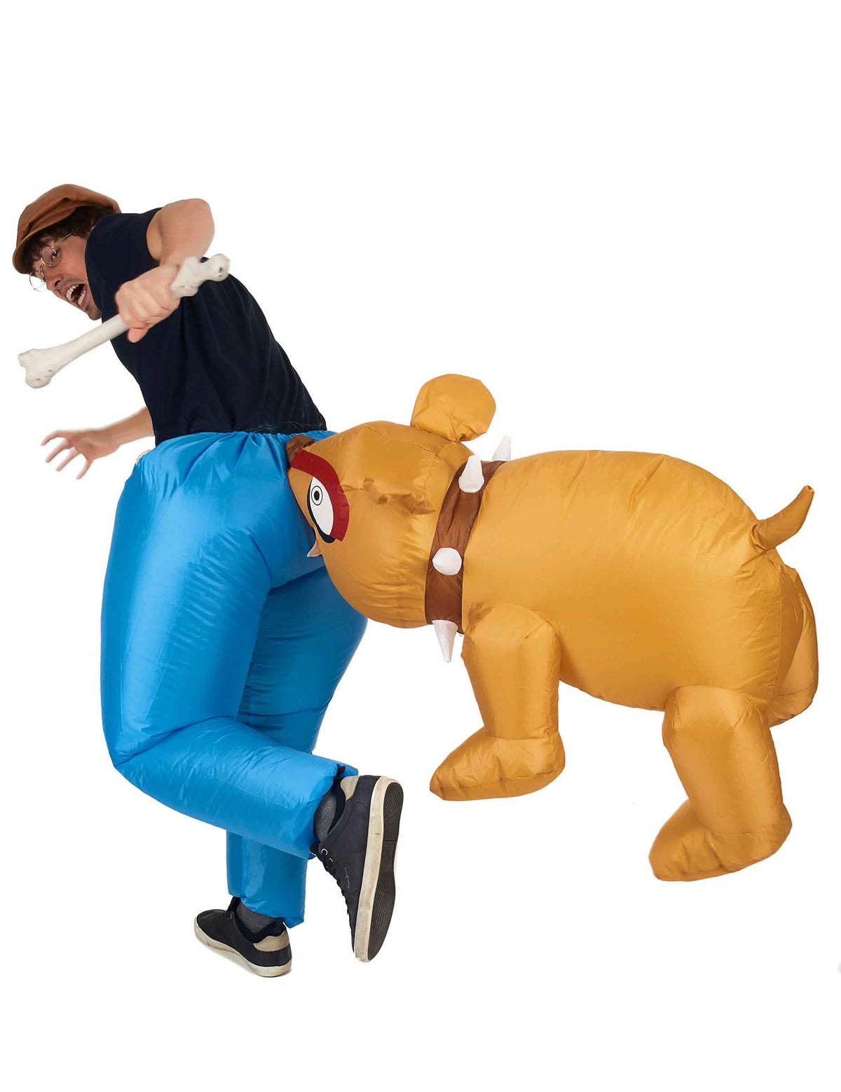 Vedere din profil a costumului Bulldog cară-mă
