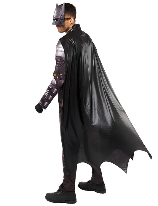 Vue de dos de la cape du déguisement luxe Batman™