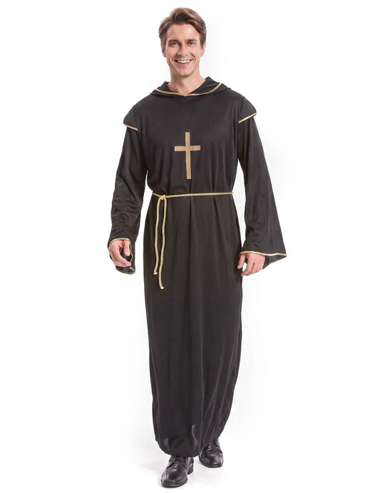 Om de costum negru și auriu călugăr