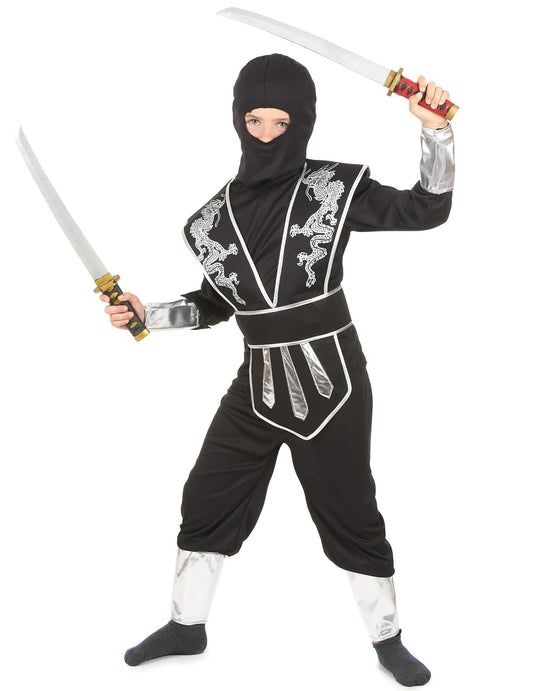 Enfant tenant deux katanas du déguisement ninja pour garçon