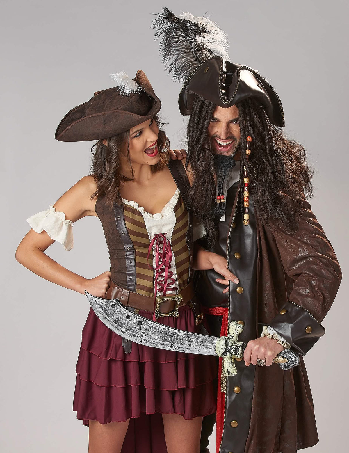 Costum de pirat aventuros feminin