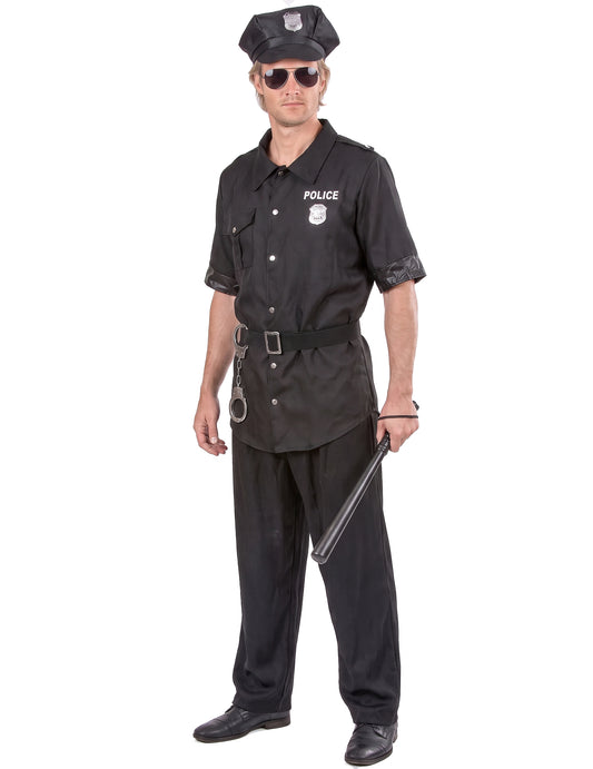 Om de costum al poliției negre