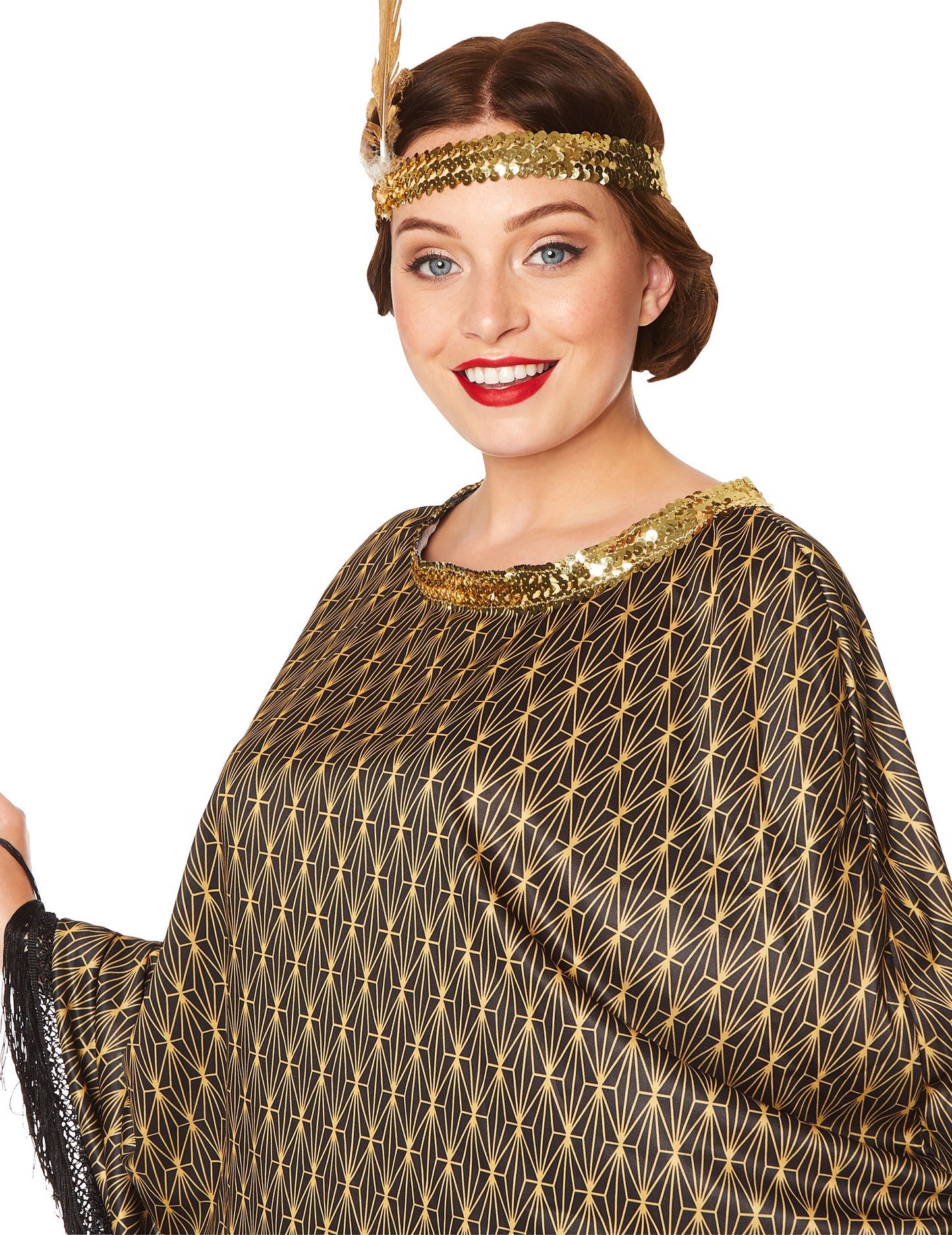 Gros plan sur le bandeau à sequins et l'encolure du déguisement poncho charleston
