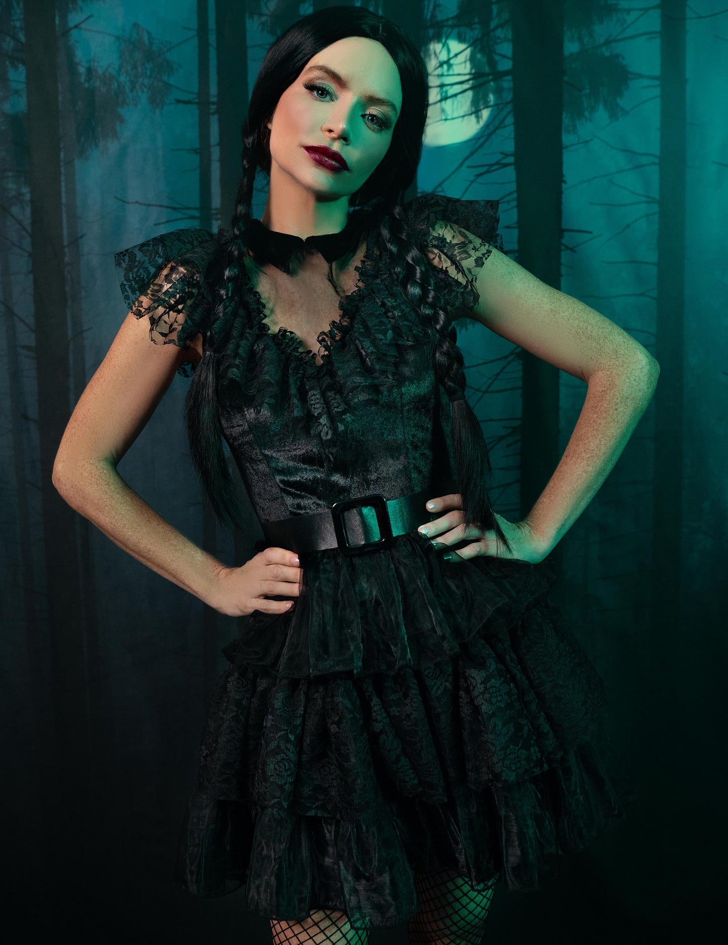 Femeie sexy costum rebel gotic