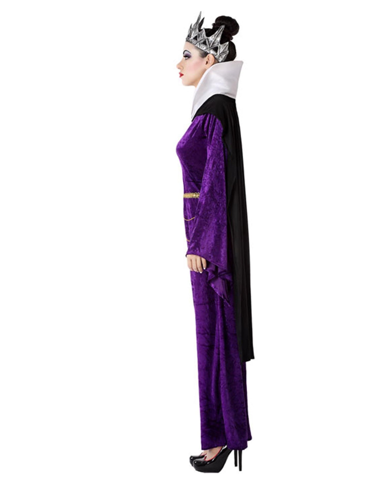 Femeia urâtă de deghizare a femeii violete