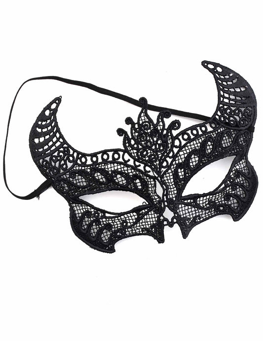 Détail de la broderie et de l'élastique du masque dentelle pour femme