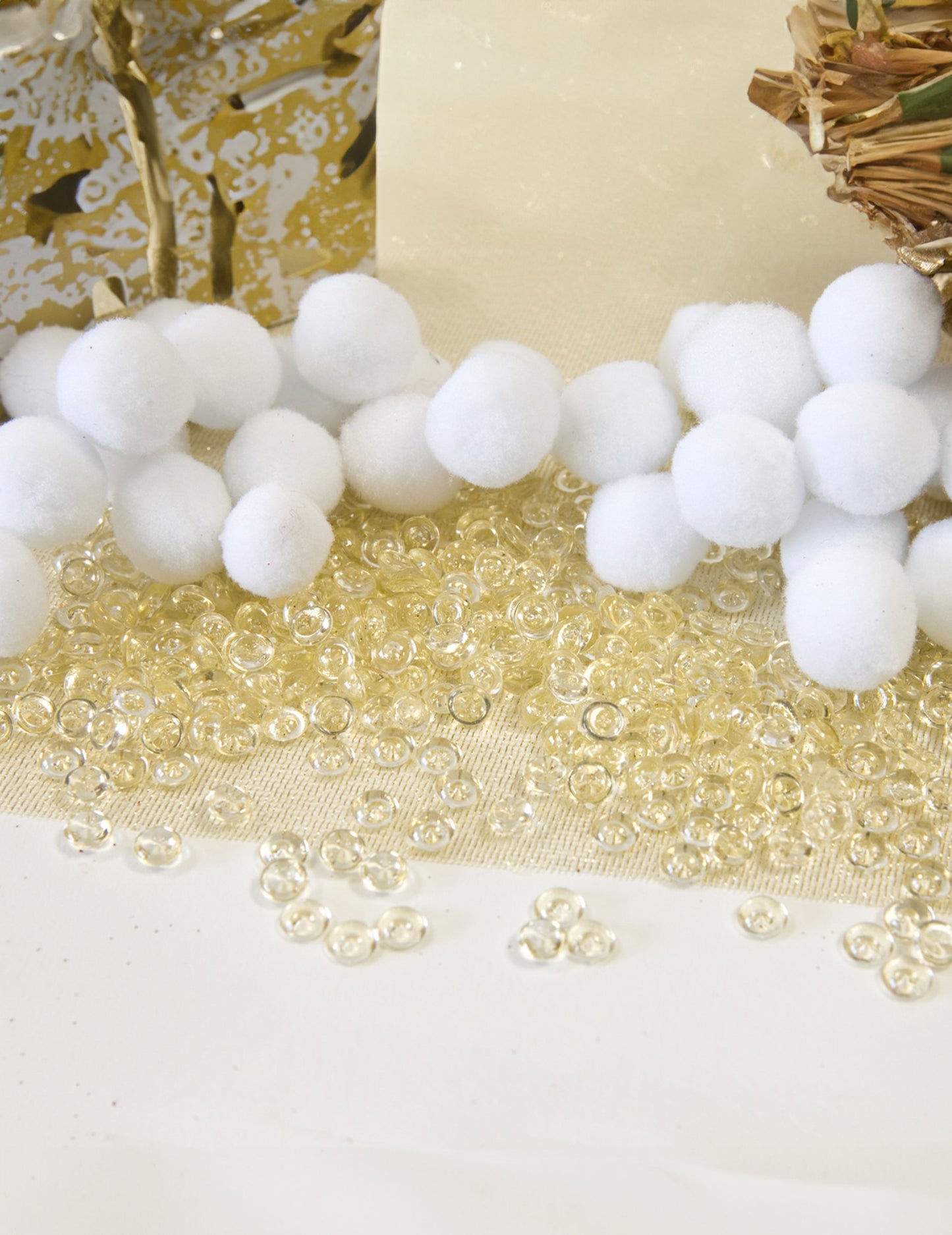 Mărgele cu efect de picătură de ploaie fildeș 50g, mărgele plate