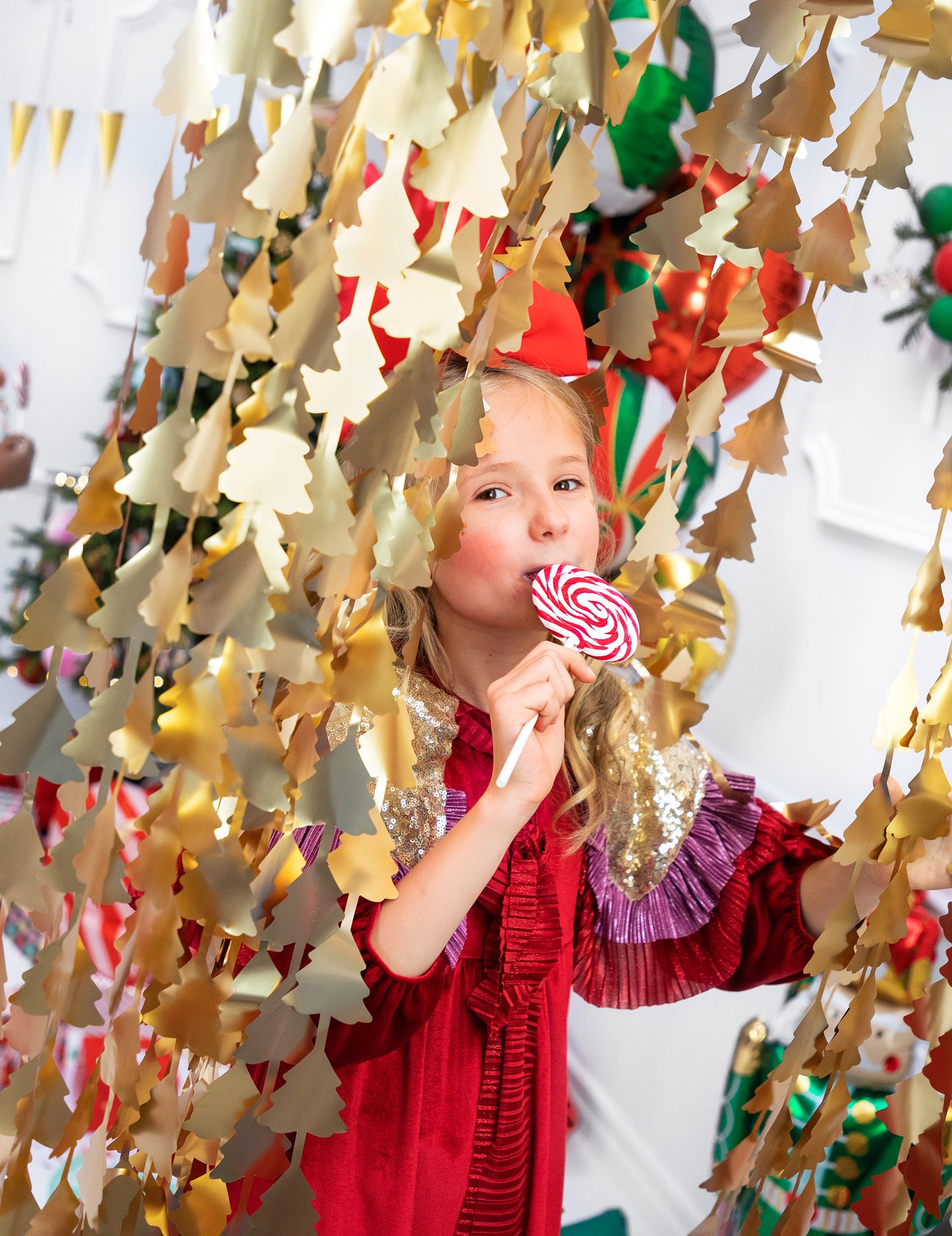 SCINTILLAREA CURTAINULUI DE SIDER FRESSE DE AUR 100 X 245 CM