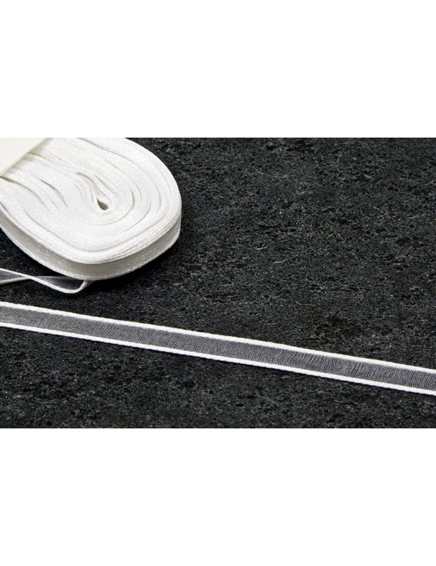 Fâșie subțire din organza pentru decorarea petrecerii albă