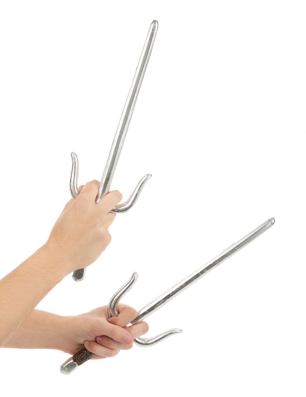 Mise en situation du saï ninja en plastique pour adulte