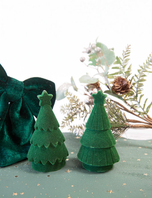 Mise en situation de deux modèles du Sapin de Noël pour décoration de table