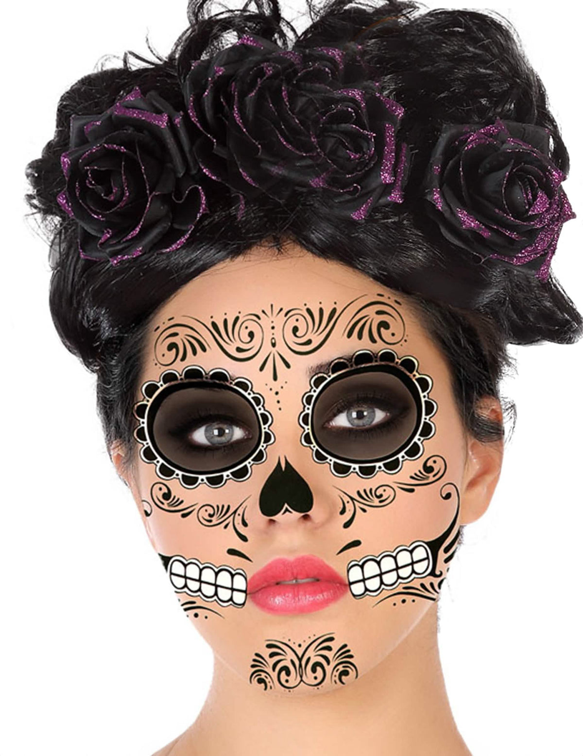 Prim-plan asupra motivelor tatuajului pentru față Dia de los Muertos
