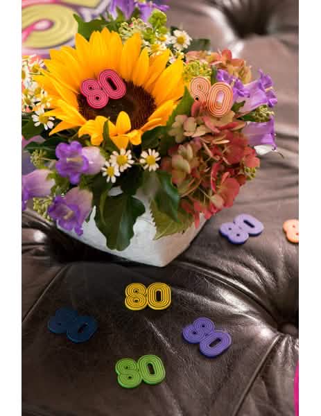 Aranjare decorativă a confetti de masă din lemn anii 80