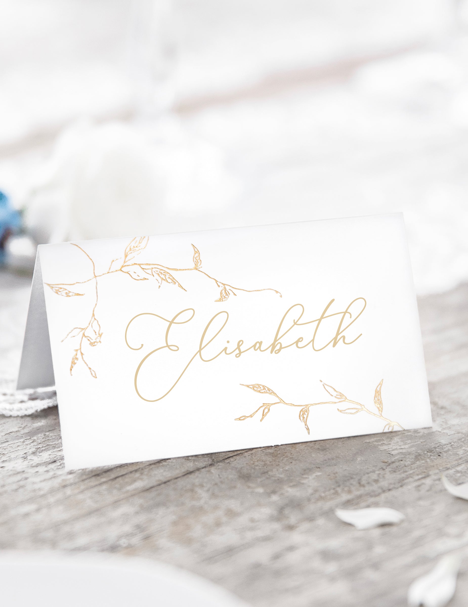 Marque-places en carton branchages dorés pour mariage blanc et or