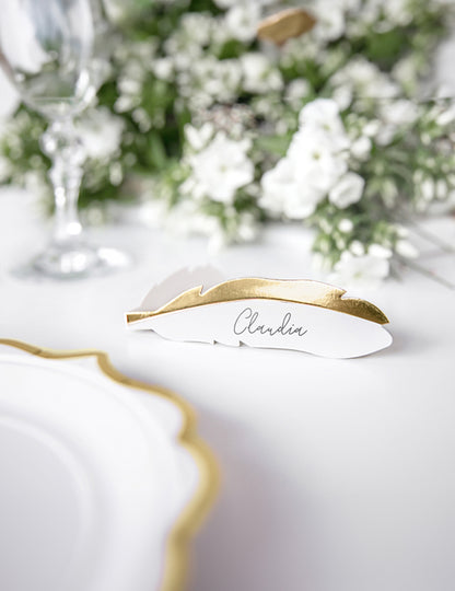 10 cartonașe de loc cu pene albe și aurii metalice, 26,6 x 7,6 cm cm pentru nuntă