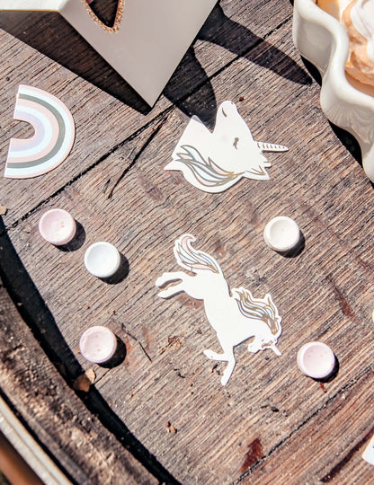 100 confetti unicorni pastel și aurii, 3,5 până la 5,5 cm pentru masă