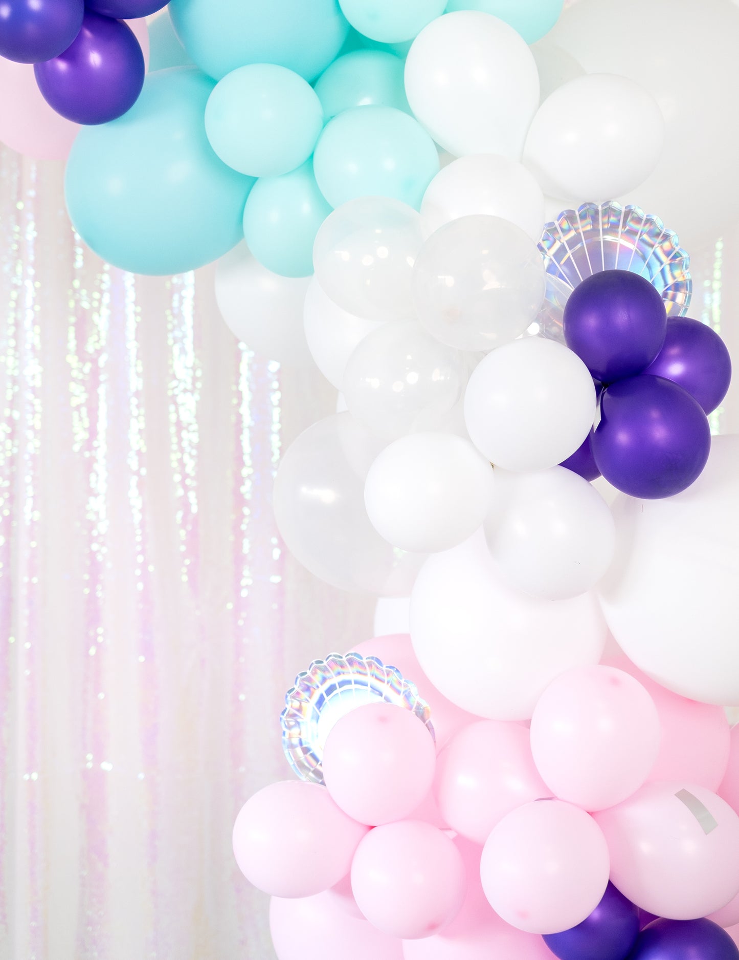 Mise en situation en arche du mini ballons latex décoration pour fête