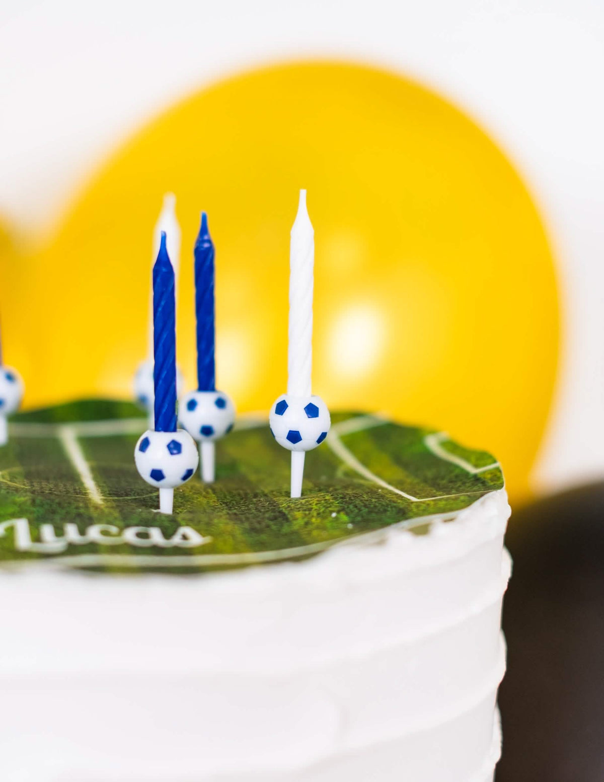 Detalii despre suporturile pentru baloane ale lumânărilor de aniversare fotbal