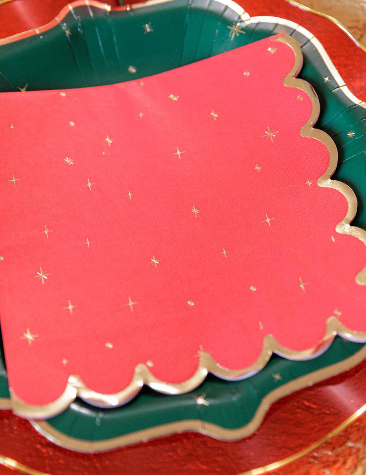 16 serviettes Noël intemporel rouge et or 33 x 33 cm