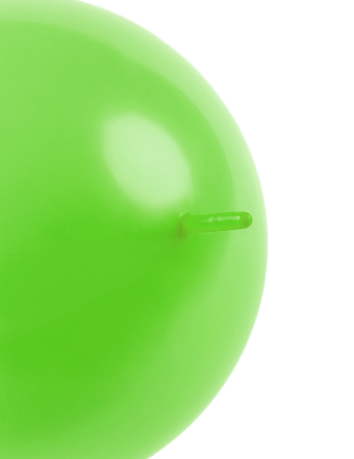 Détail de la pointe de jonction du ballons à relier pour décoration de fête vert clair