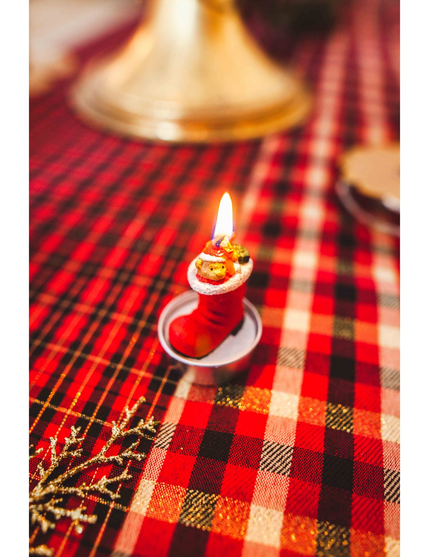 3 lumânări cu ghete de Moș Crăciun și ursuleț de pluș, 5,5 x 3,5 cm