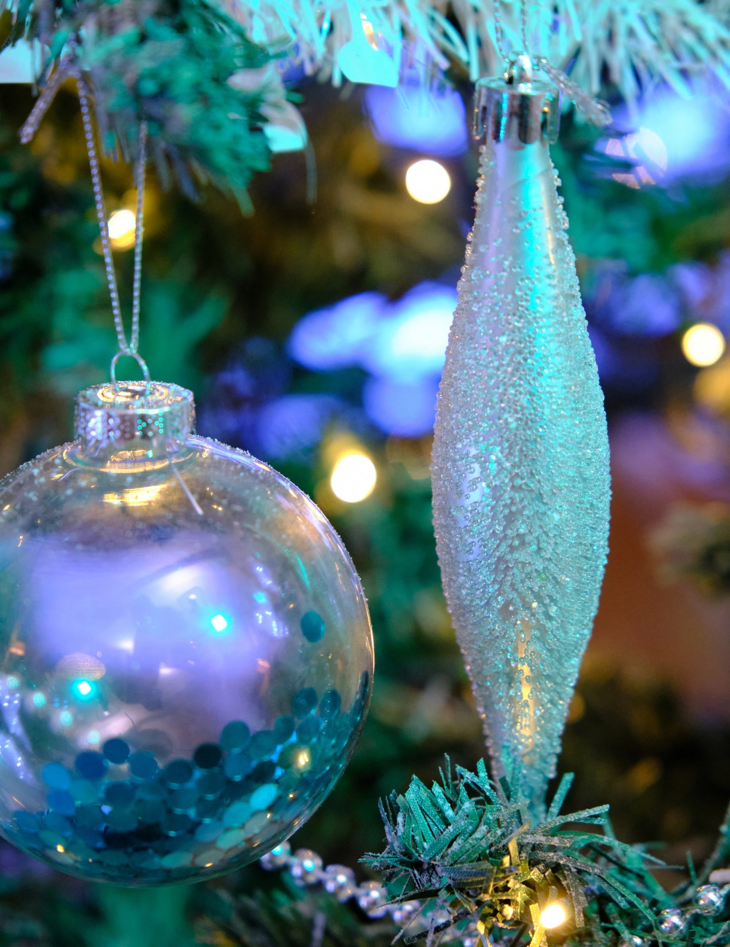 3 decorațiuni suspendate în formă de cub de gheață argintii 15 cm 