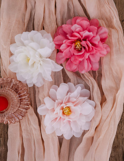 Gros plan sur les fleurs du 4 pivoines fleurs pour décoration