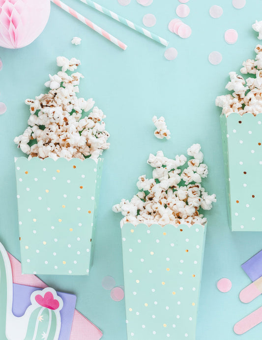 6 cutii de popcorn din carton de culoarea mentă, cu buline albe și aurii