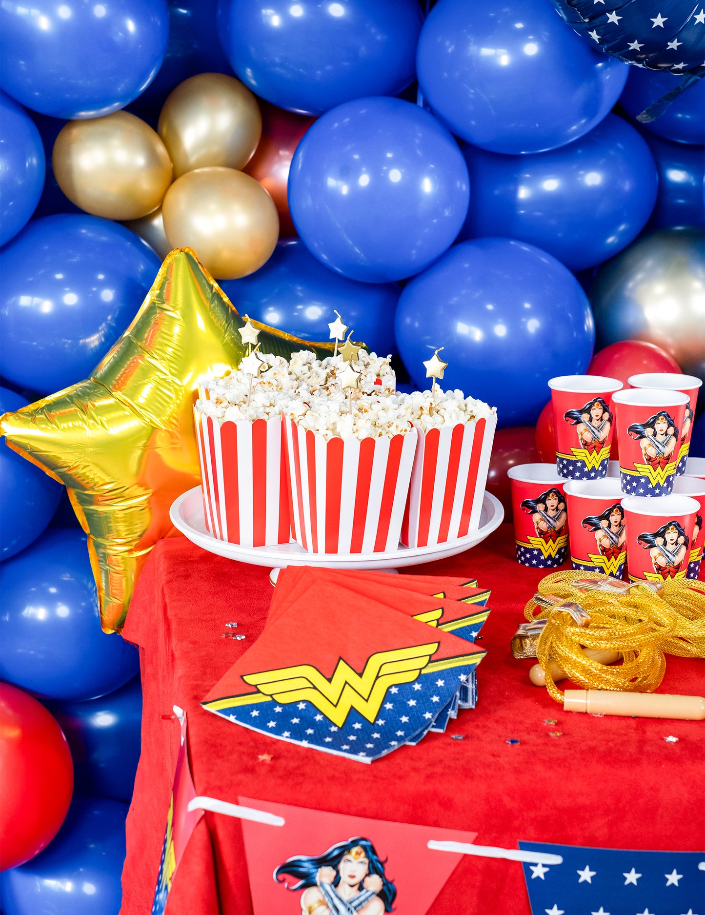 6 lumânări pe stele de aur