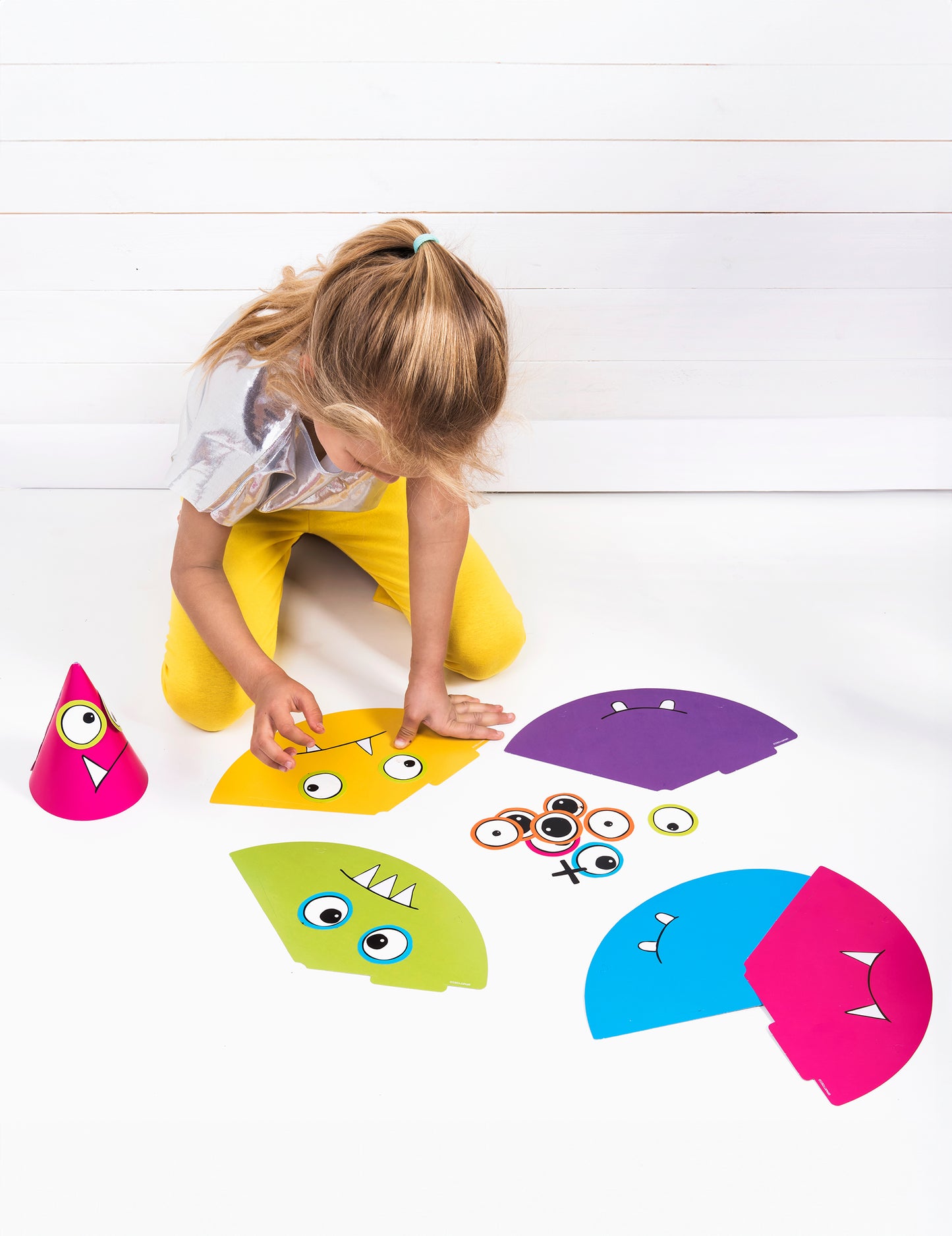 6 pălării de petrecere mici monștri colorați de creat 