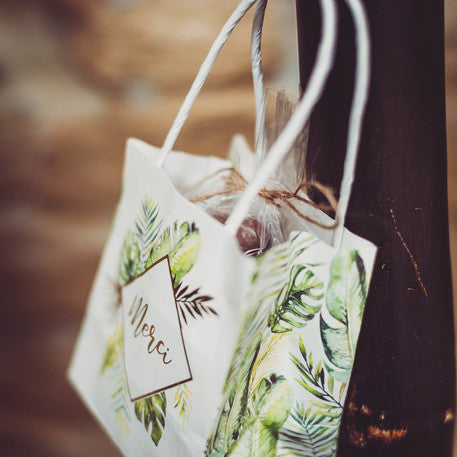 Vue de profil du sac à goodies tropical Merci pour invités