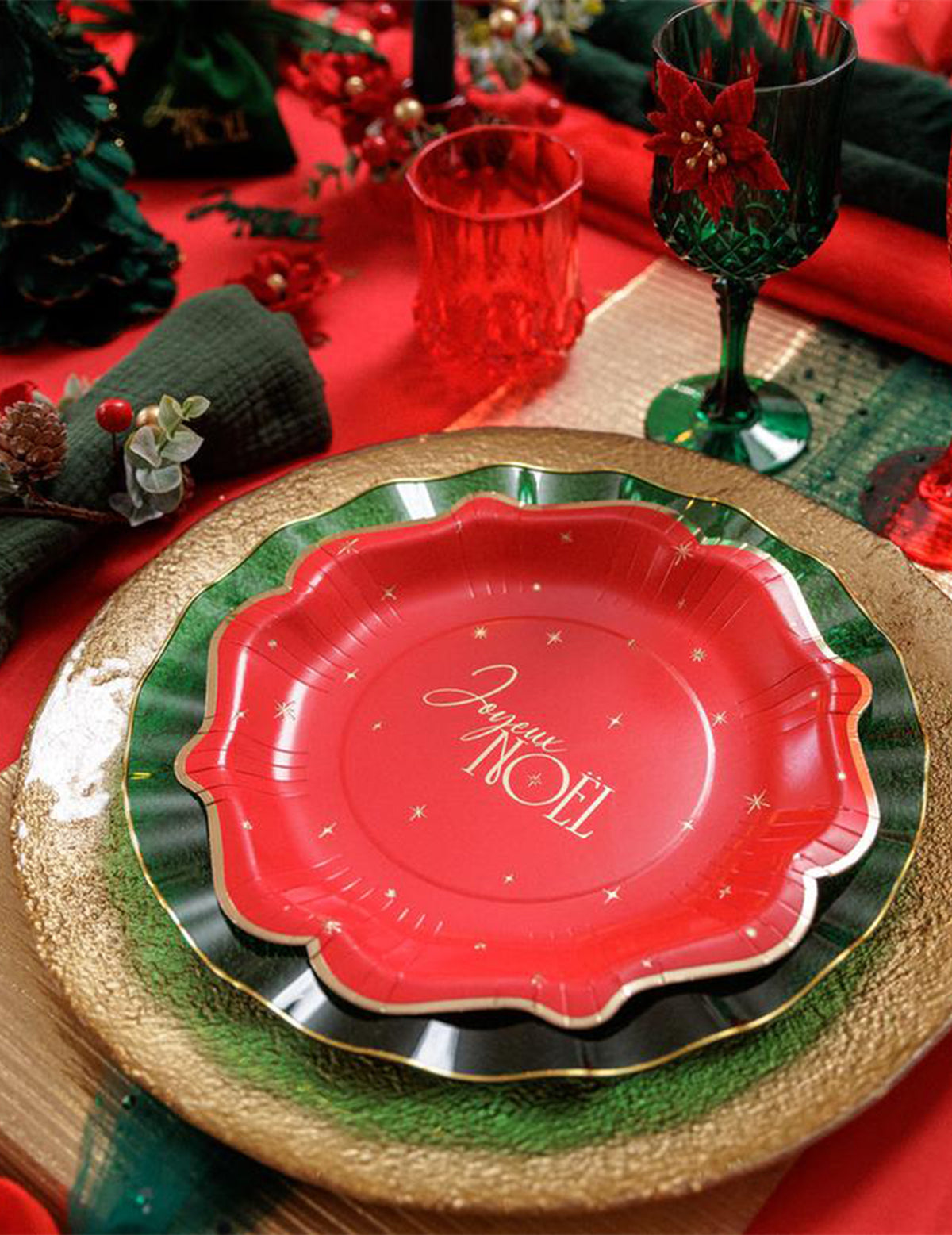 8 assiettes Joyeux Noël L'Intemporel rouge et or 23 cm