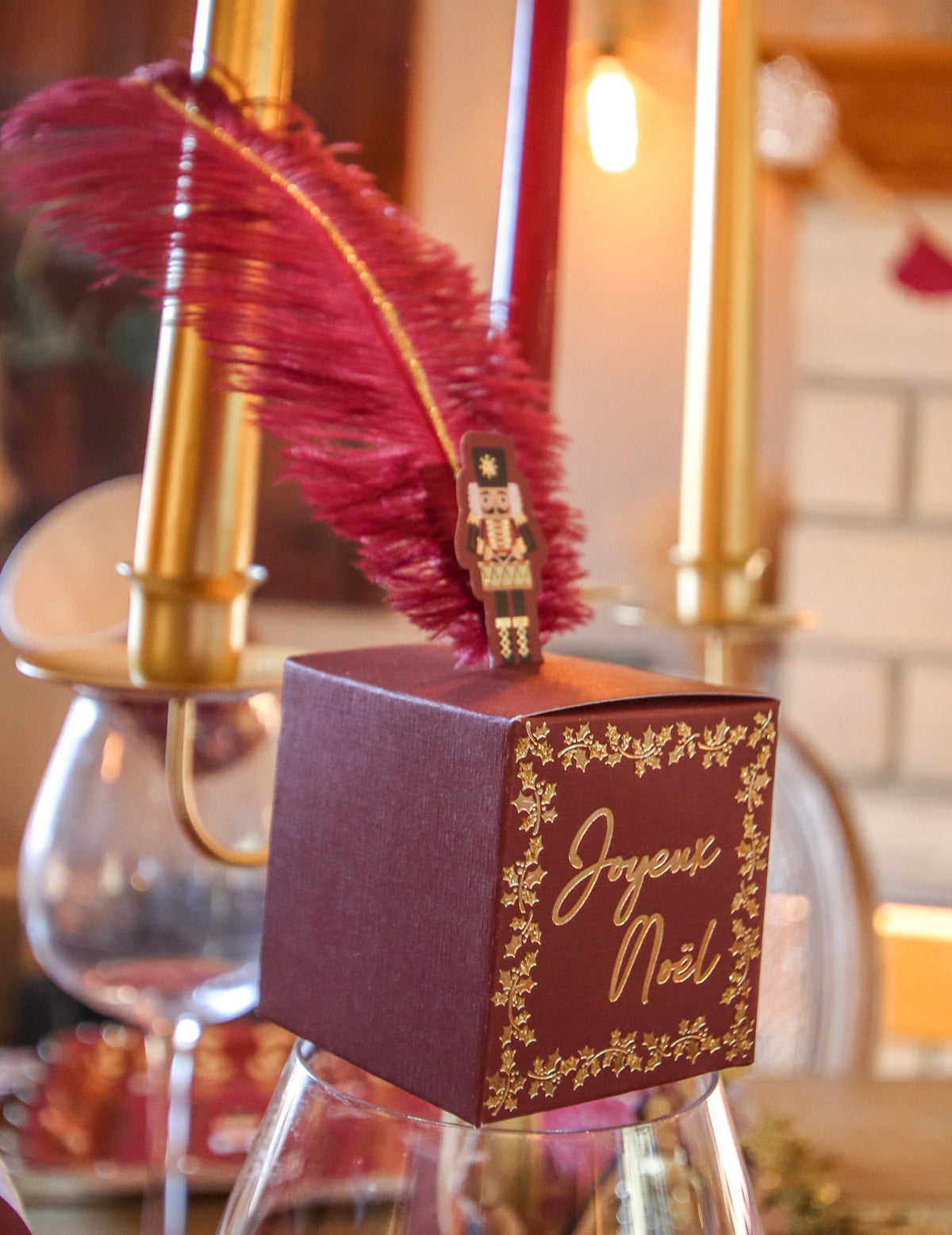 Mise en situation du contenant Joyeux Noël casse-noisette